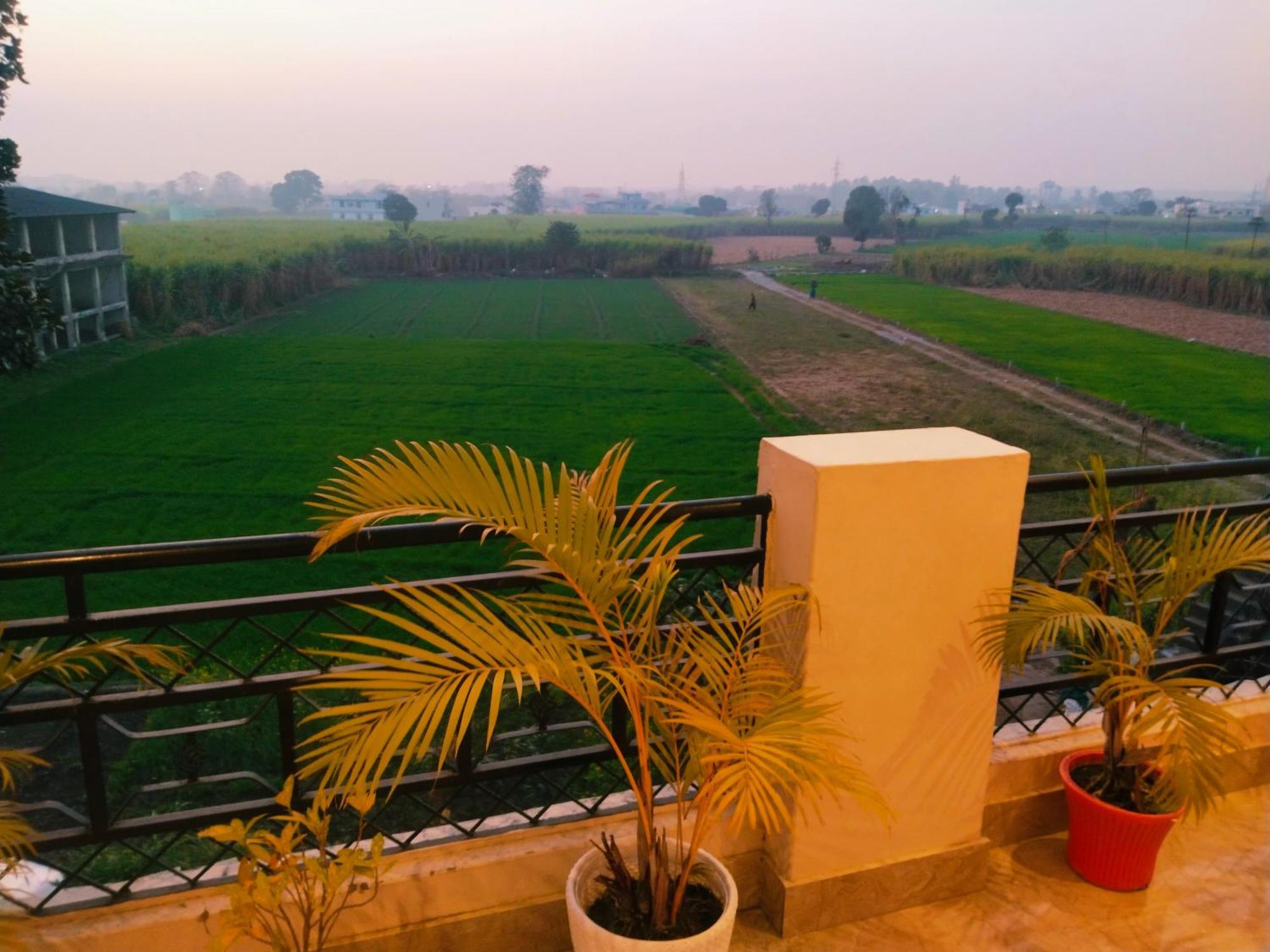 Airport Luxury Nature Homestay- Near Jolly Grant Airport Dehradun Doiwāla Dış mekan fotoğraf