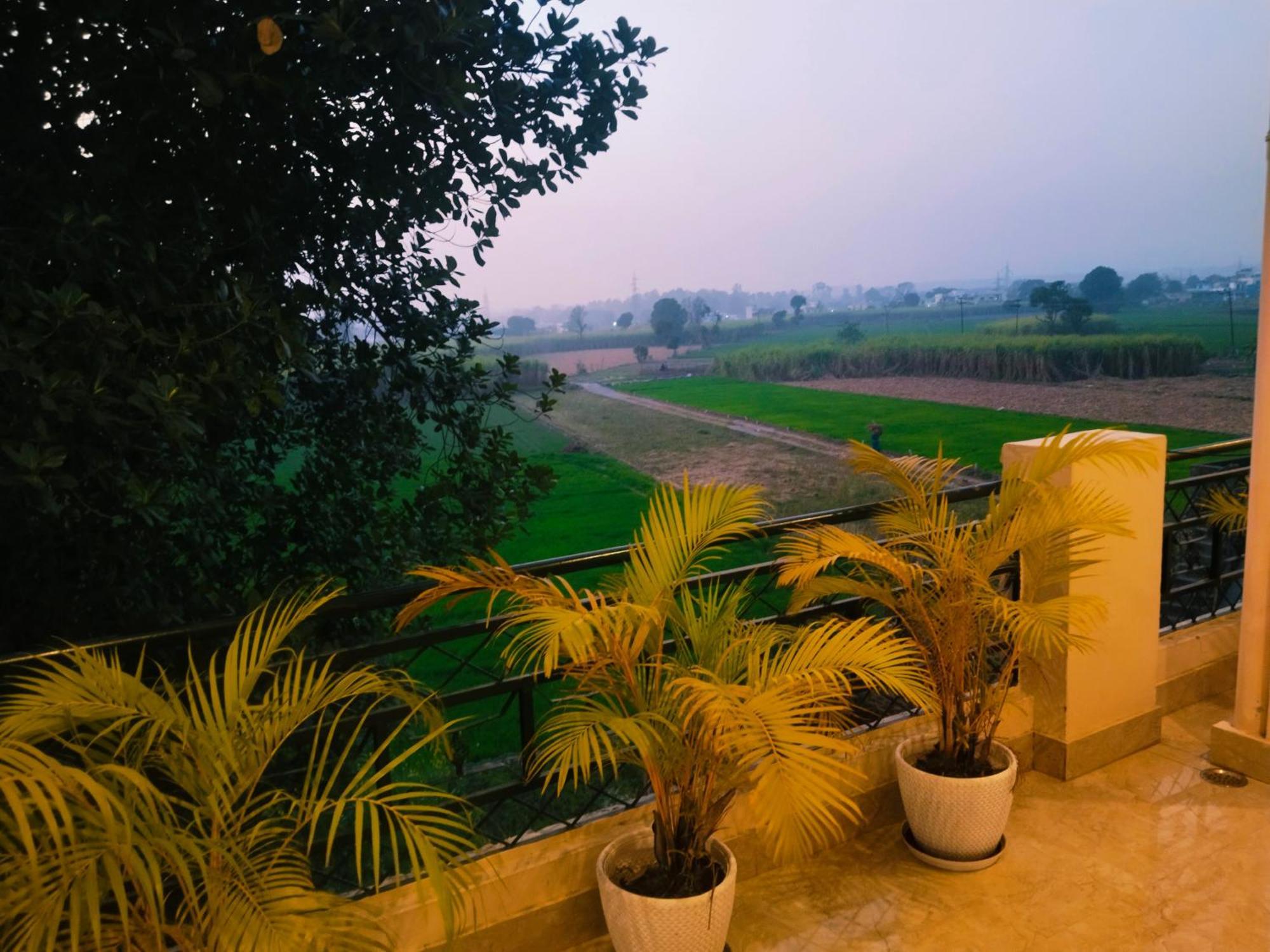 Airport Luxury Nature Homestay- Near Jolly Grant Airport Dehradun Doiwāla Dış mekan fotoğraf